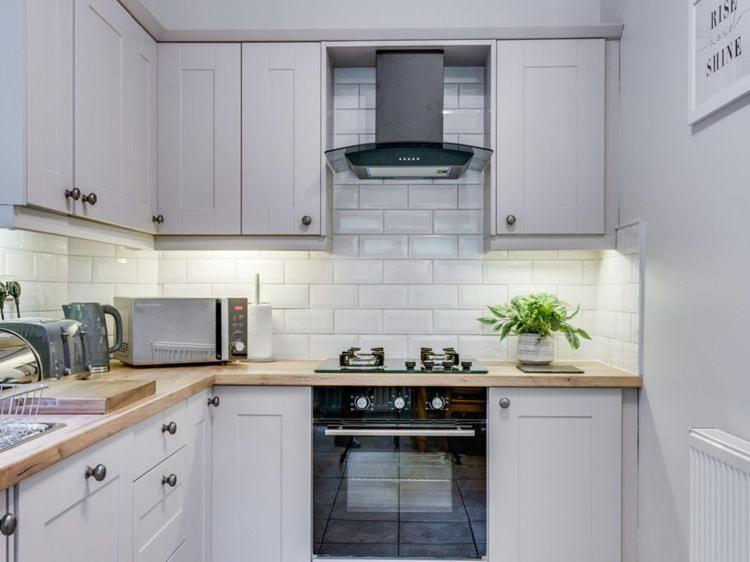 Gorgeous Cottage In Bowness Exterior foto