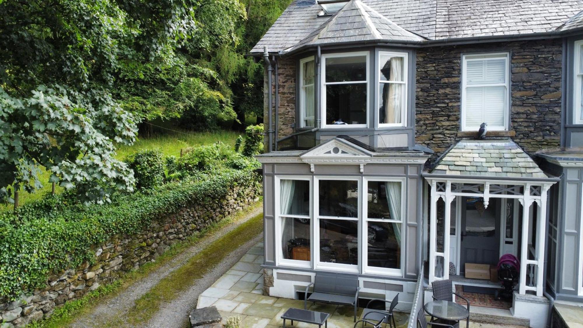 Gorgeous Cottage In Bowness Exterior foto